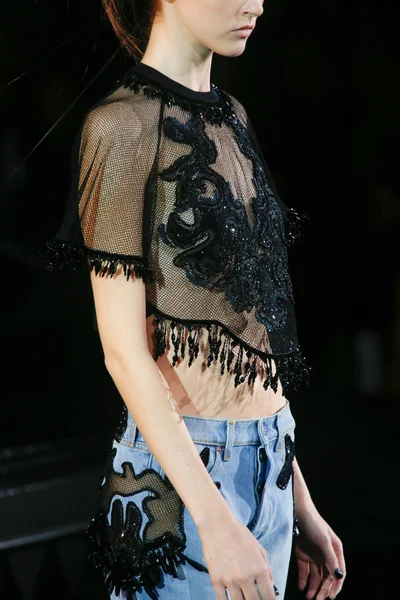 Look 23